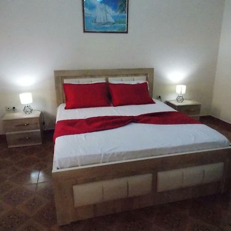 Apartment Dejvi Sarandë エクステリア 写真
