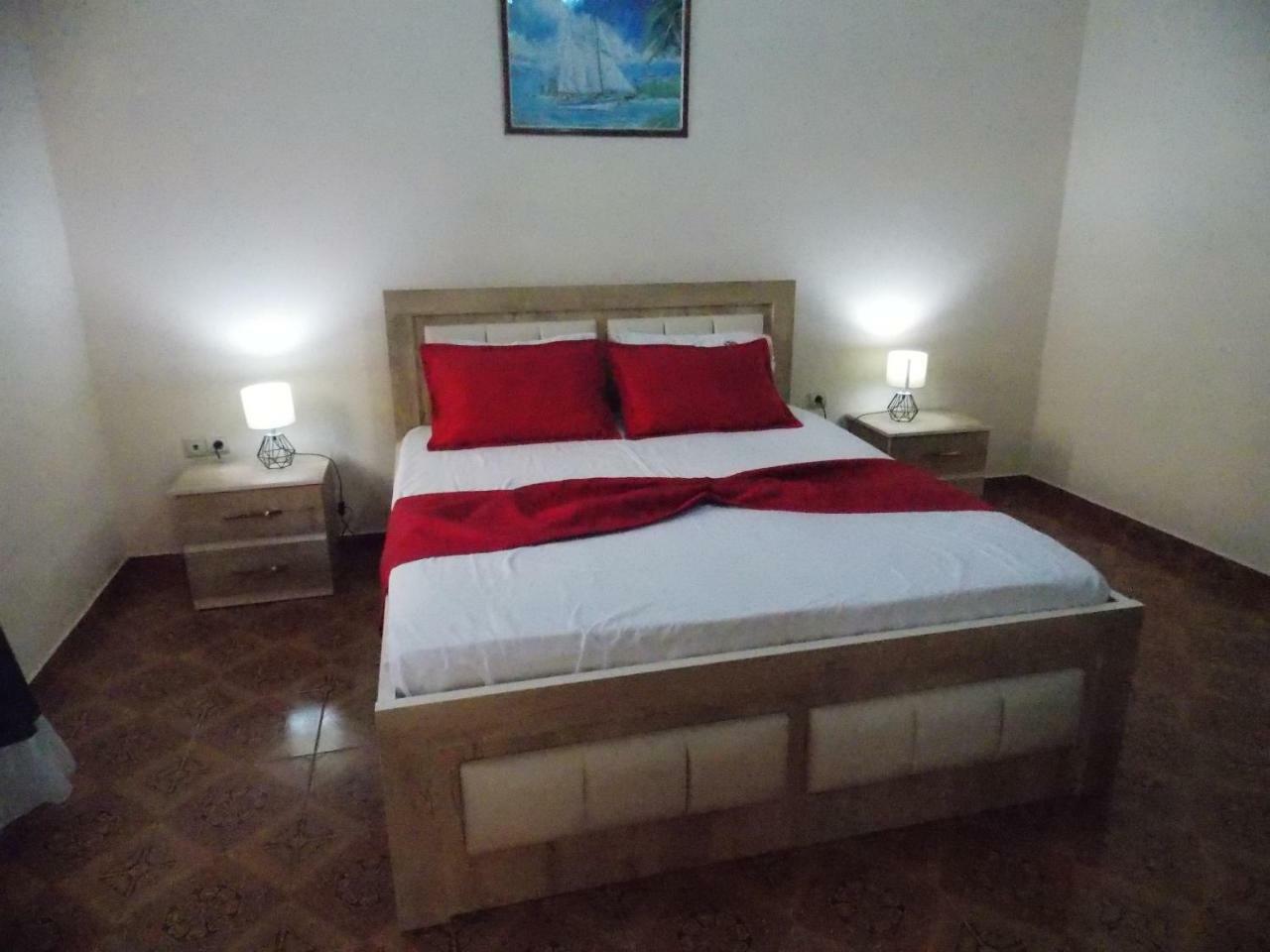 Apartment Dejvi Sarandë エクステリア 写真
