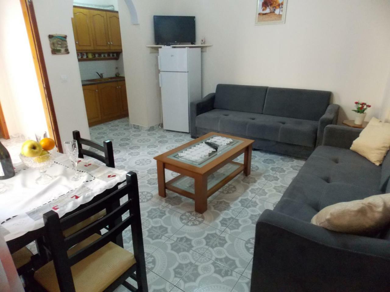 Apartment Dejvi Sarandë エクステリア 写真