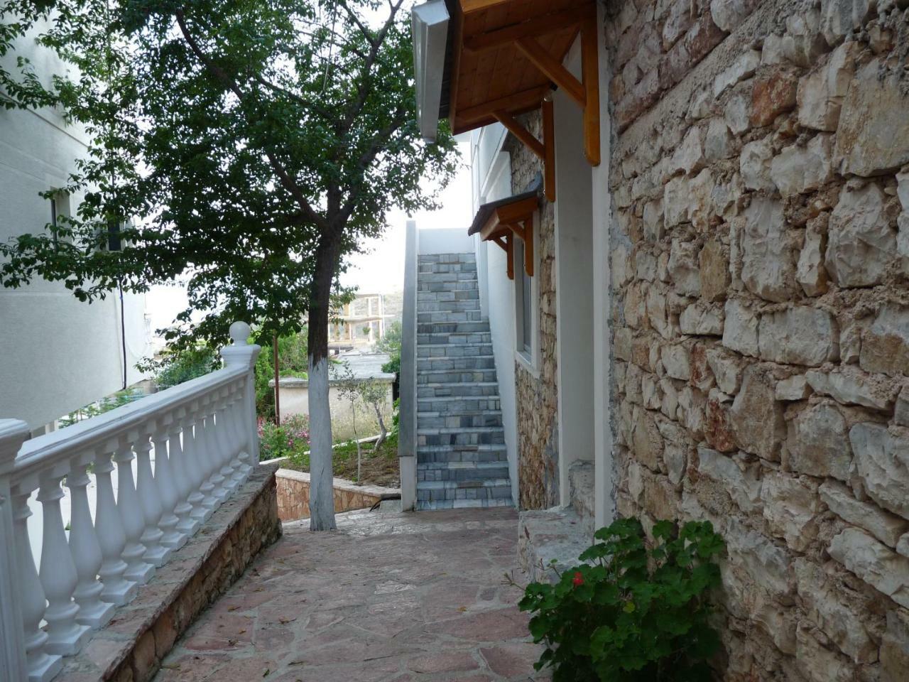 Apartment Dejvi Sarandë エクステリア 写真
