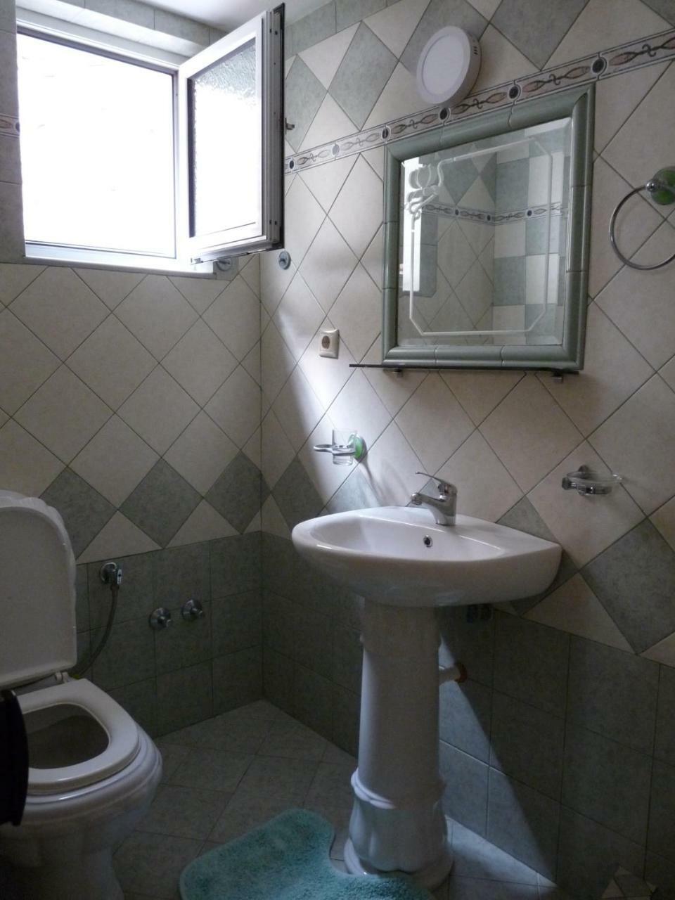Apartment Dejvi Sarandë エクステリア 写真