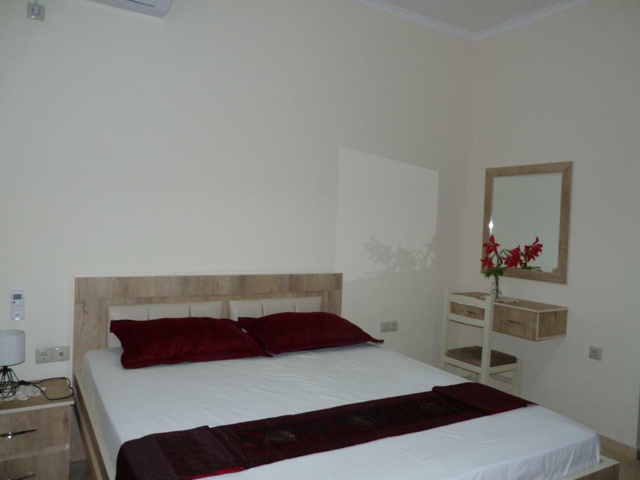 Apartment Dejvi Sarandë エクステリア 写真