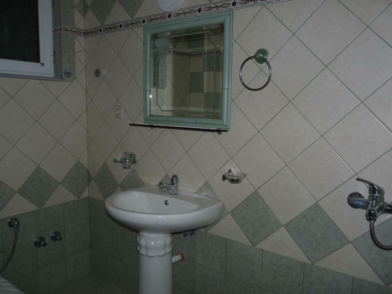 Apartment Dejvi Sarandë エクステリア 写真