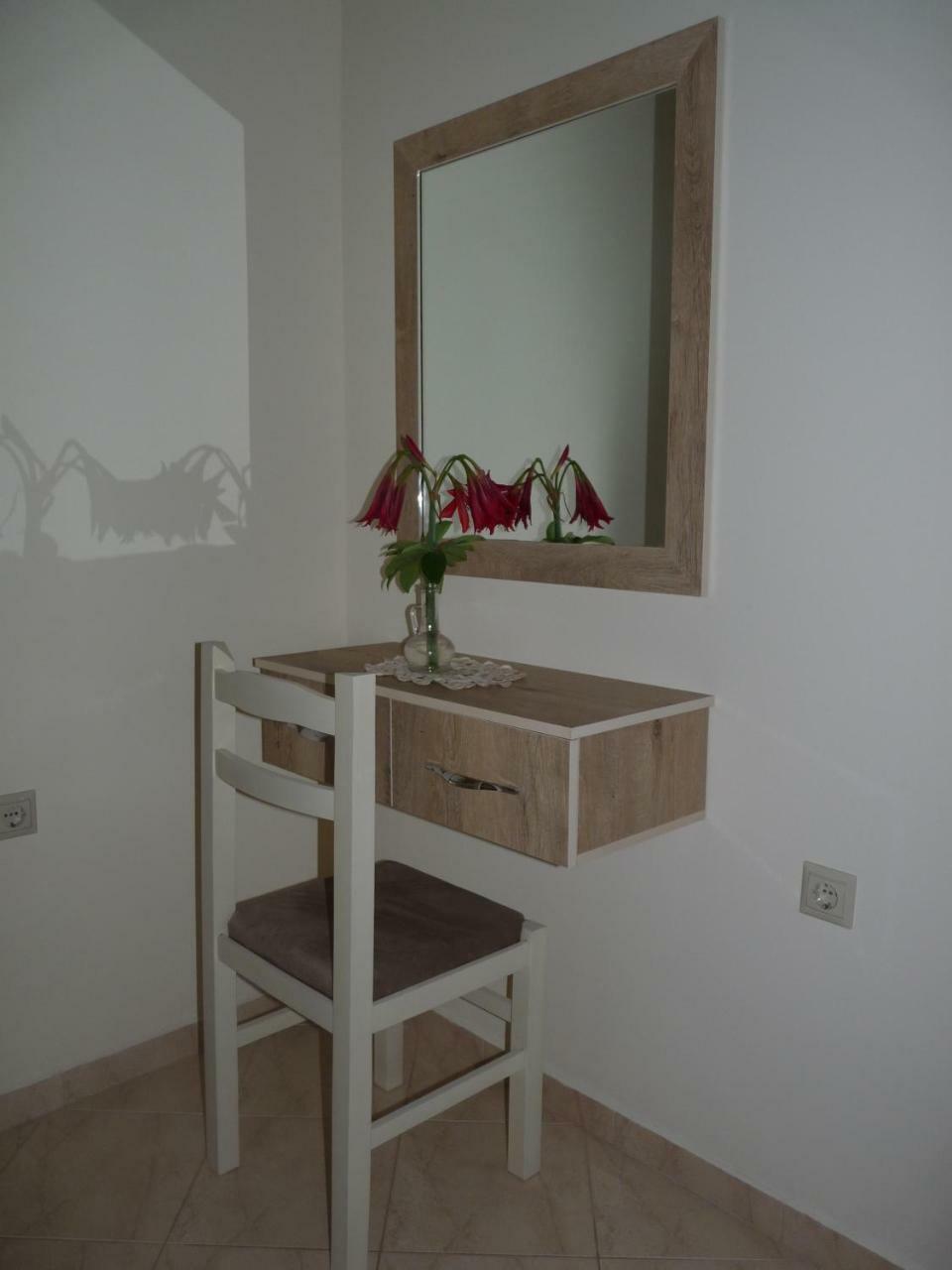 Apartment Dejvi Sarandë エクステリア 写真